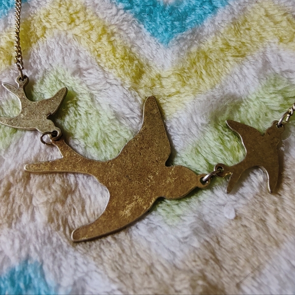 3 Sparrow necklace - Picture 2 of 4